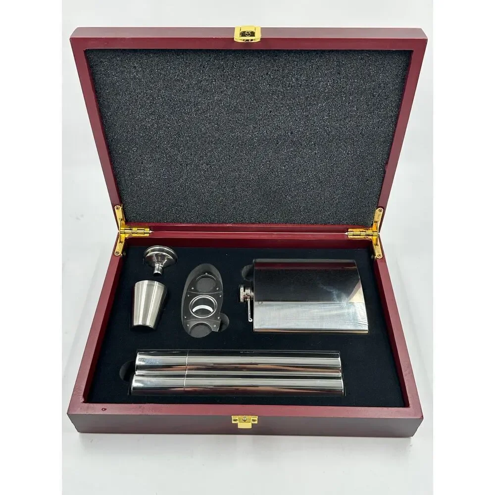 Gorham Flask & Cigar Set, 13.5